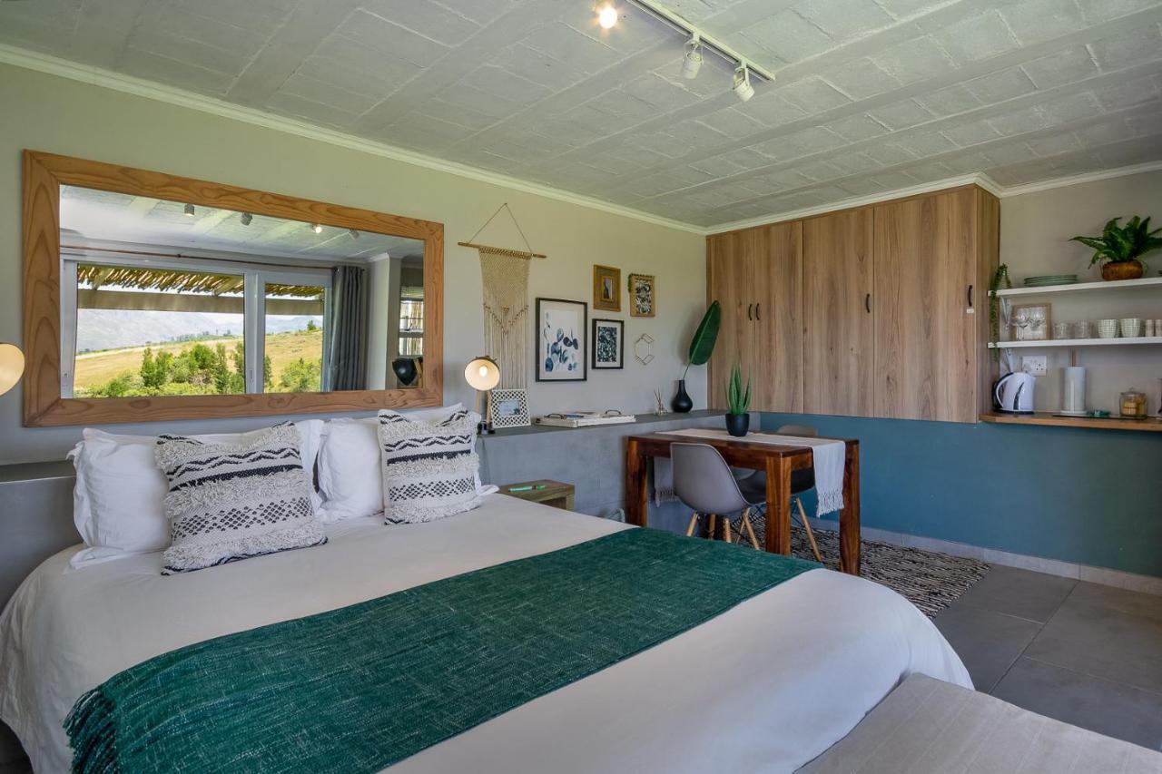 Wildlife Retreat On A Wine-farm Farm stay